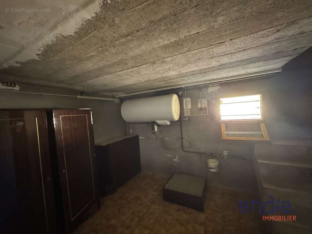 Maison à SAINT-PIERRE-LE-MOUTIER