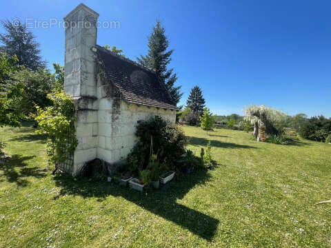 Longère avec piscine près de Loches - photo 4