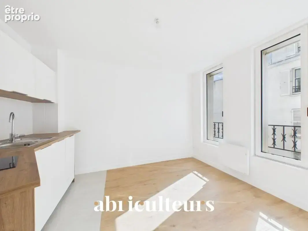Charmant Appartement T2 rénové avec prestations de qualité dans le 18ème arrondissement - photo 7
