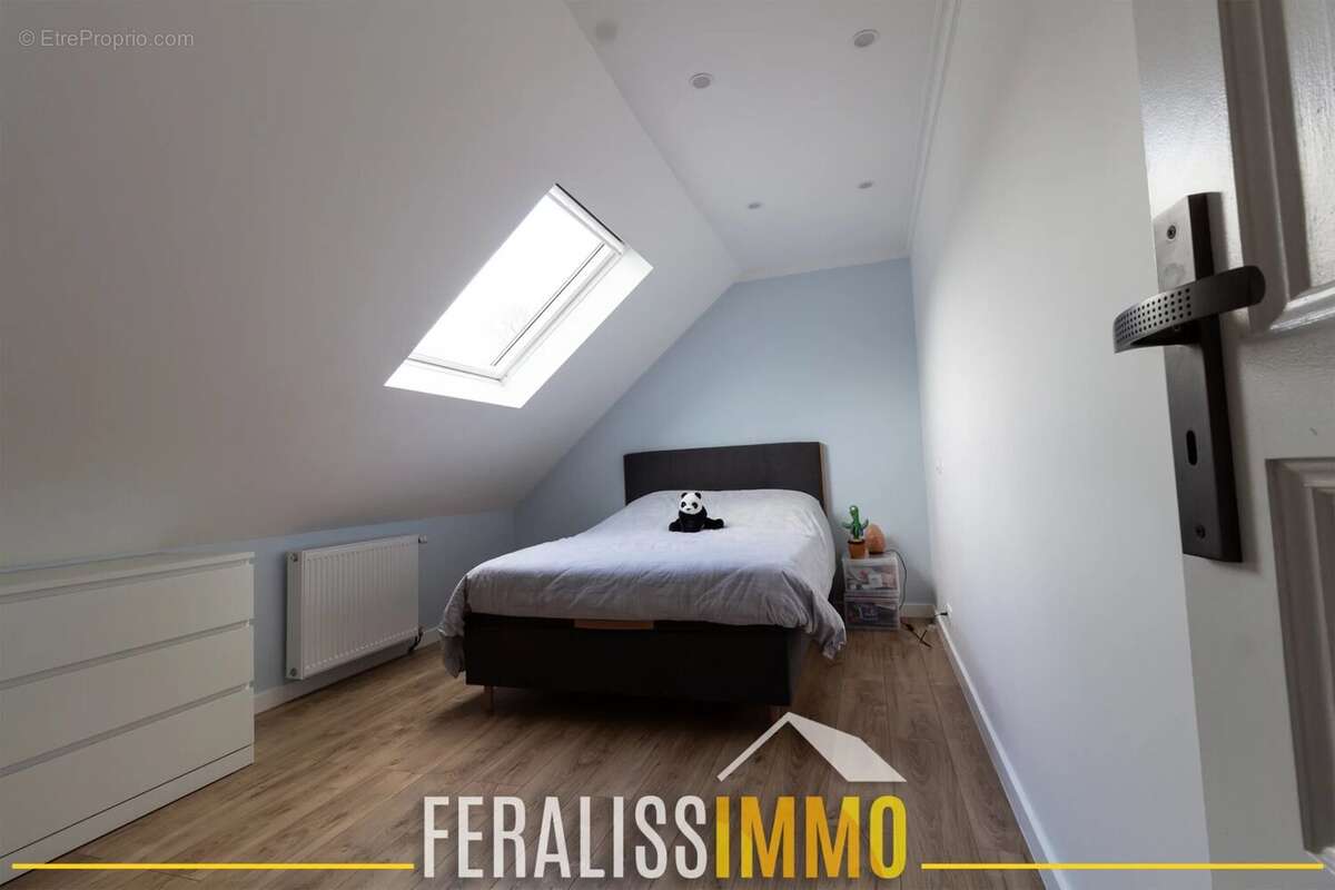 Maison à VAUX-SUR-SEINE