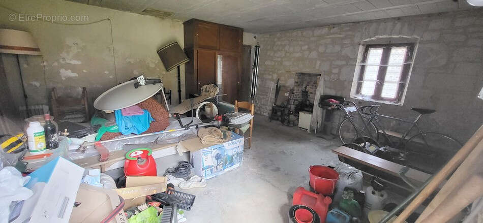 Maison à SAINT-SAUVEUR-LA-VALLEE