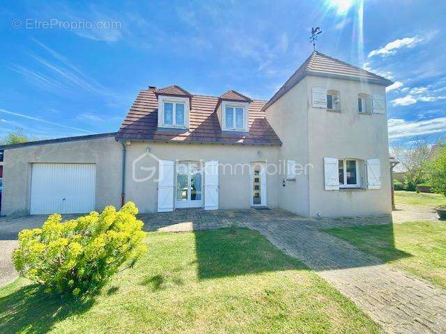 Maison à ANGERVILLE