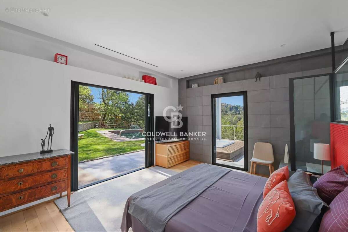 Maison à MOUGINS