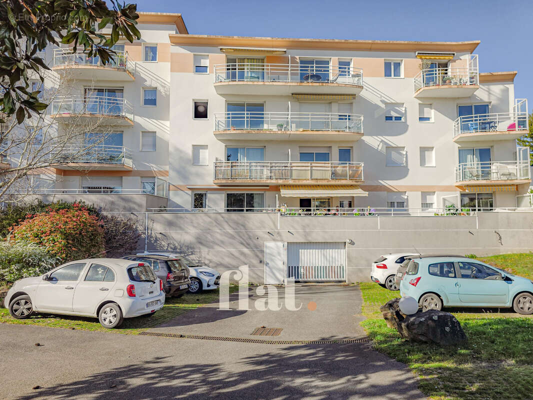 Appartement à REZE