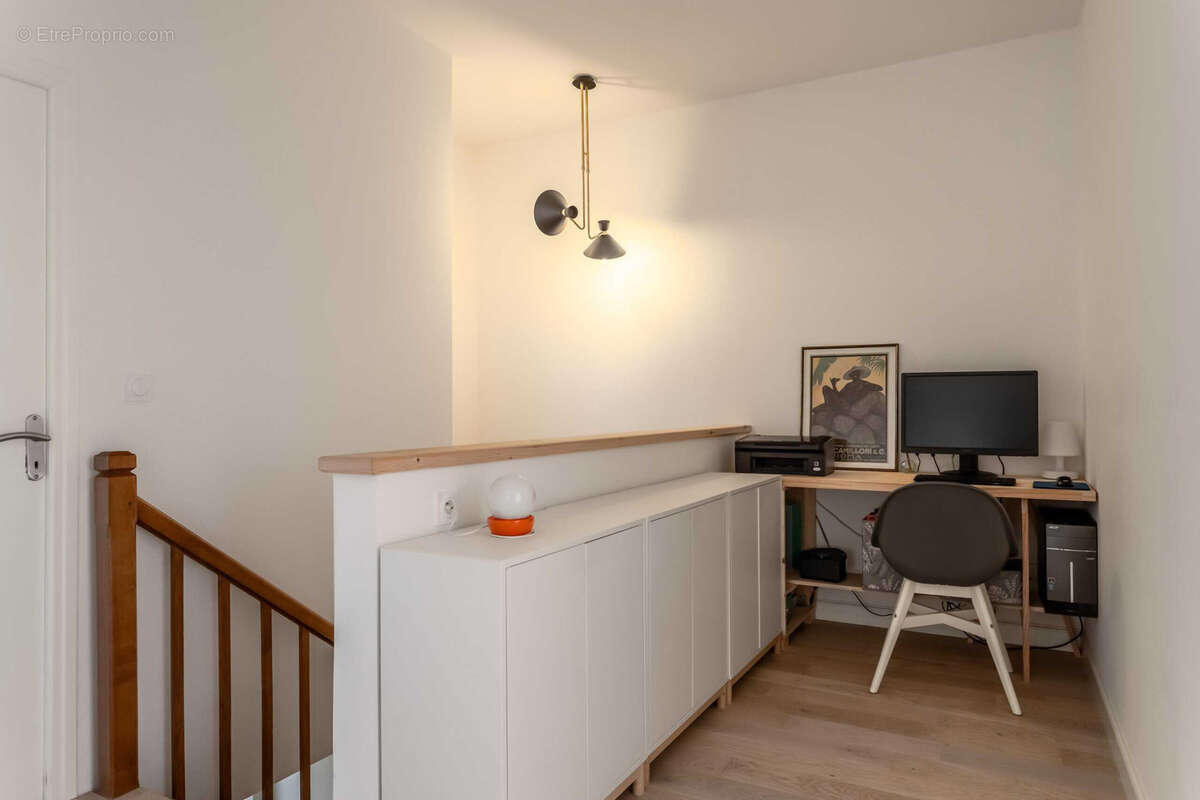 Maison de village avec atelier, annexe et jardin - photo 17