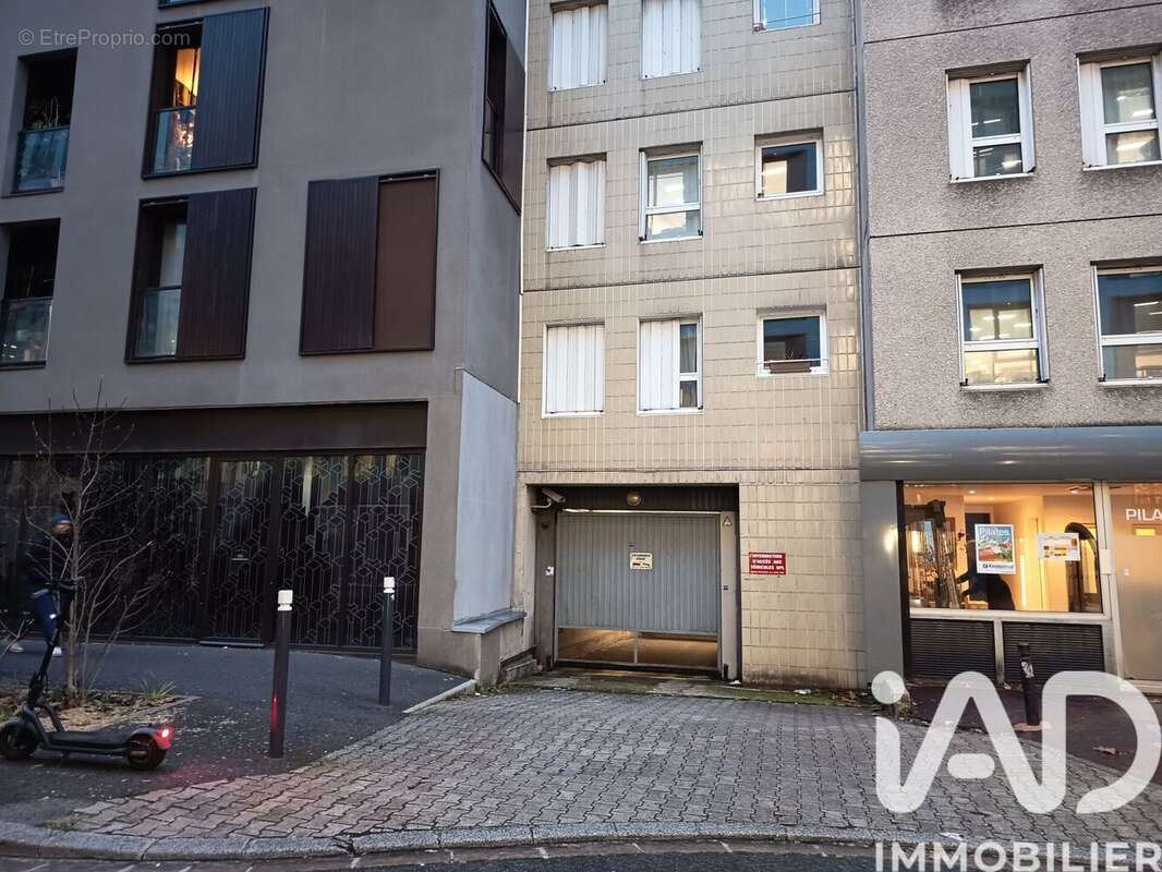 Parking 14 m² à Montreuil  - photo 6