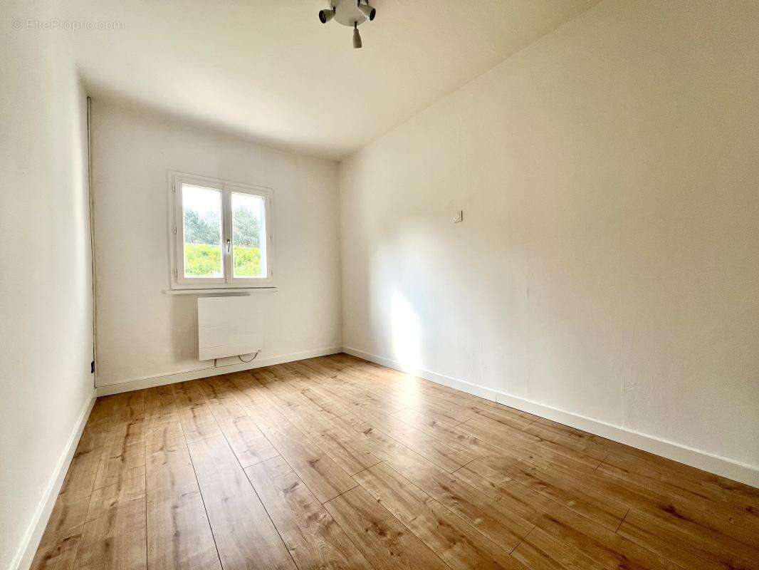 Maison à SAINTE-HELENE