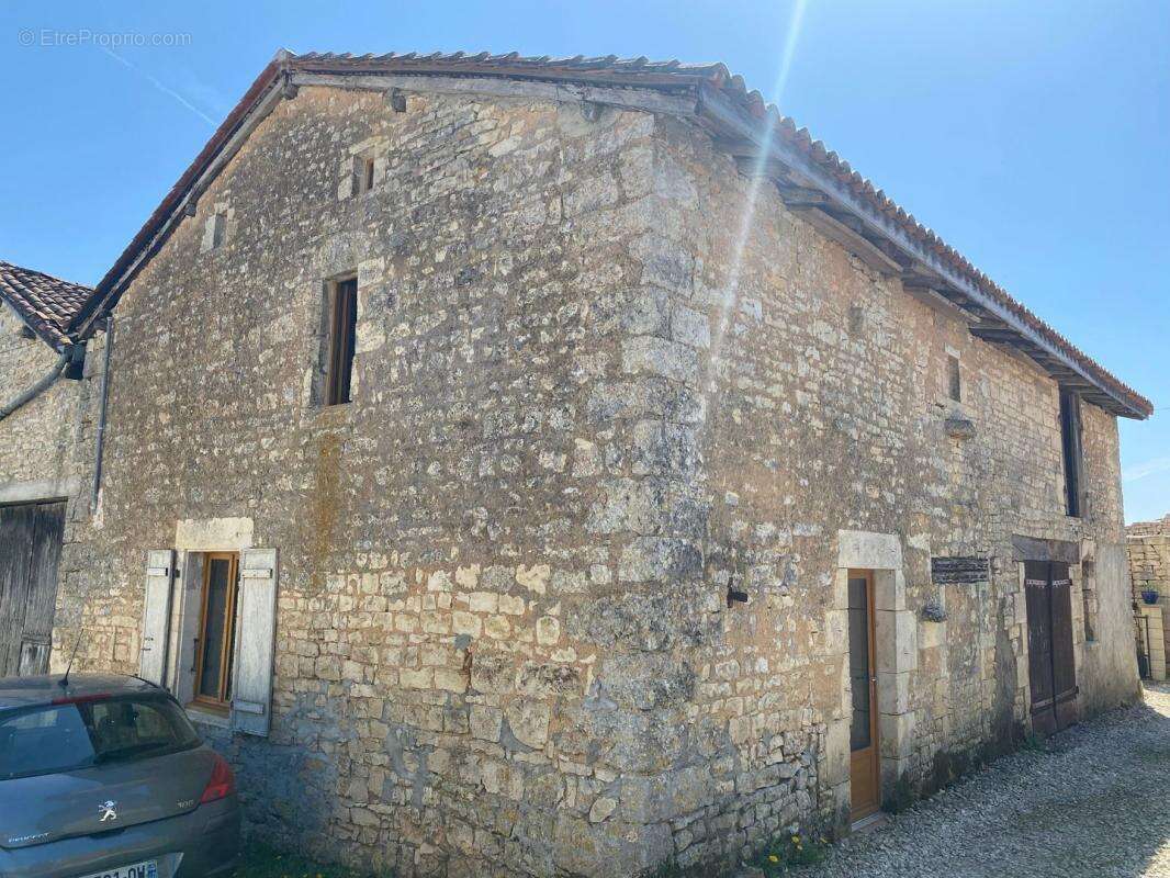Maison à VENTOUSE