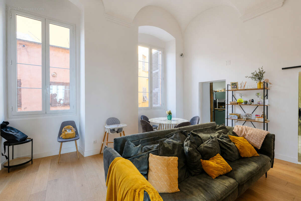 Appartement 76m² à bastia - photo 8