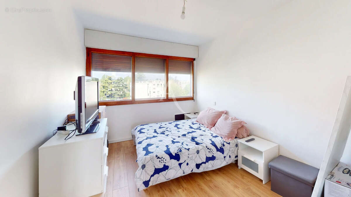 Appartement à CHILLY-MAZARIN