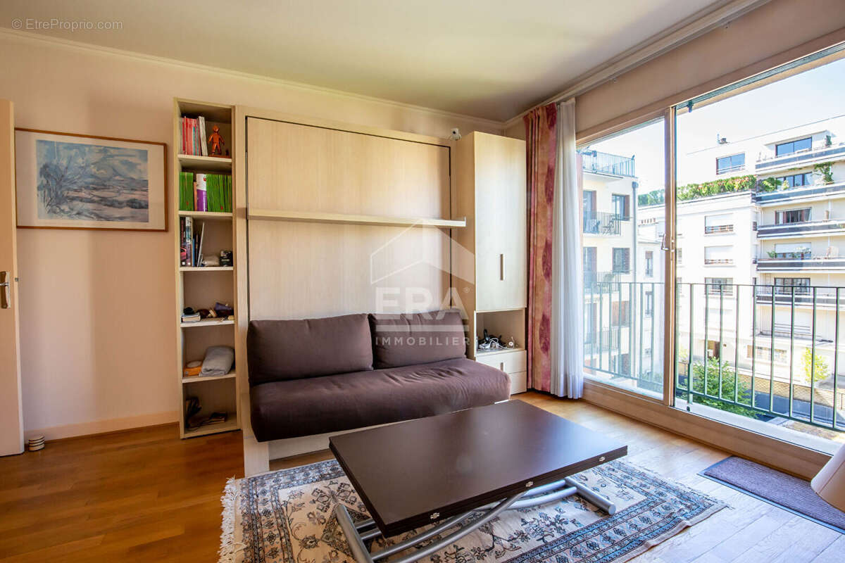Appartement à PARIS-12E