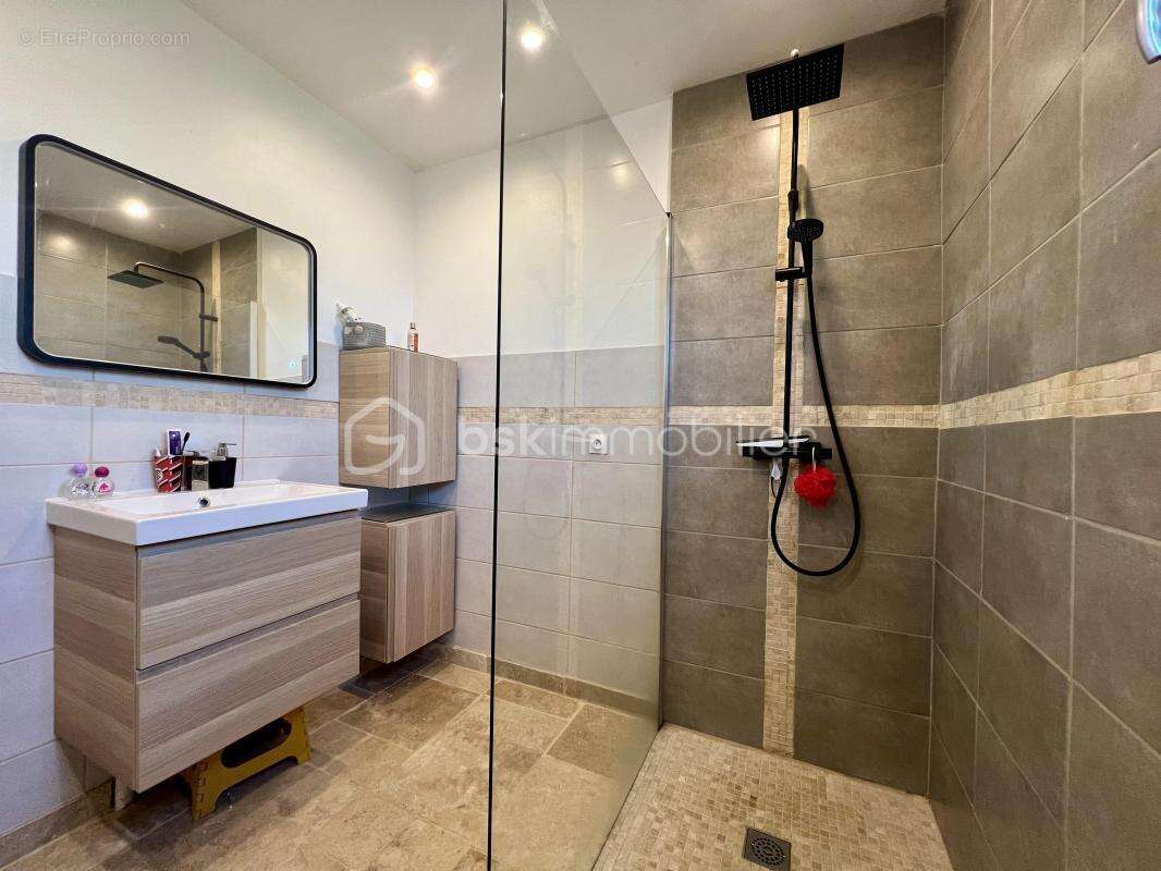 Maison à SAINT-MARTIN-DE-LAYE