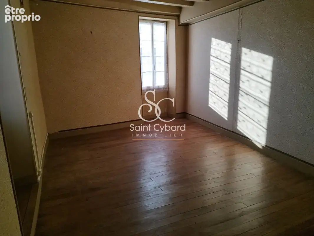 À vendre : Corps de ferme à Douzat - 7 pièces, 5 chambres - photo 15