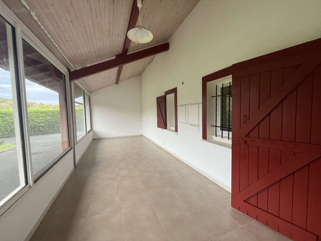 Photo 6 - Maison à UHART-CIZE