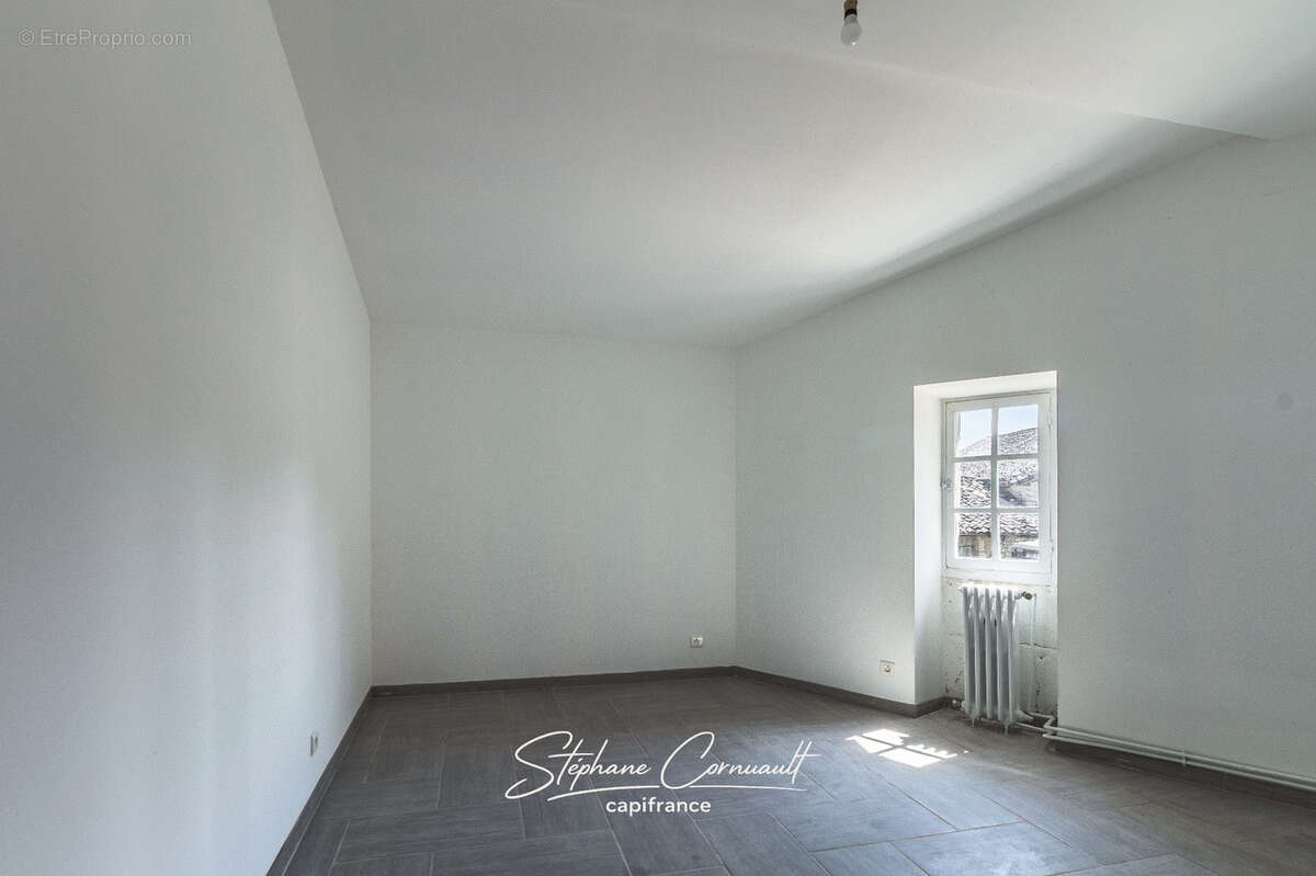 Maison en pierre de 147m² à la campagne - photo 11