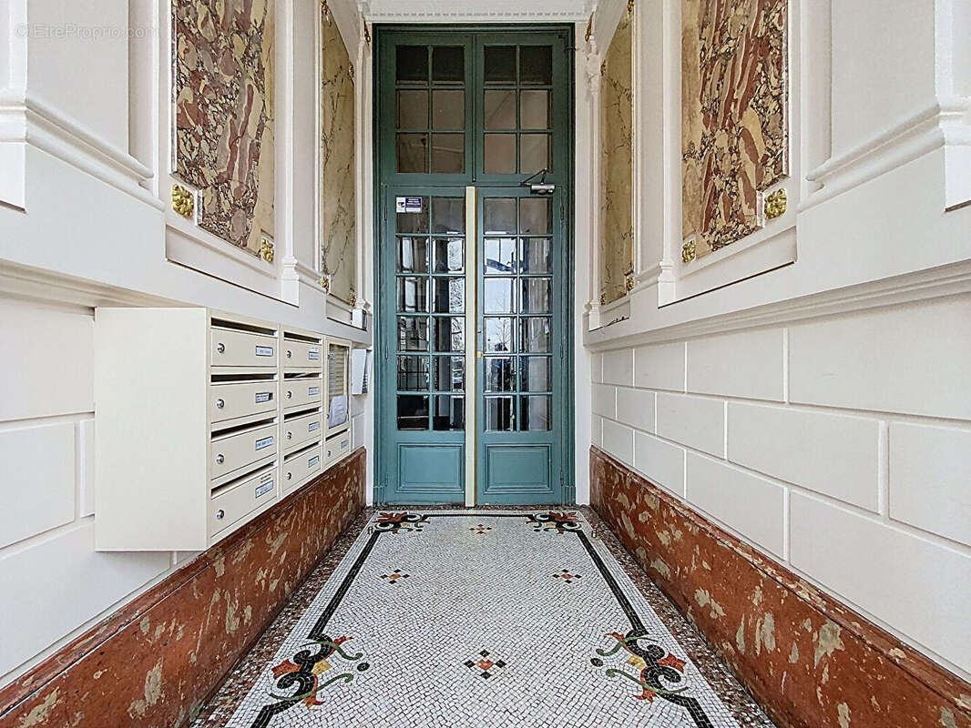 Appartement à PARIS-12E