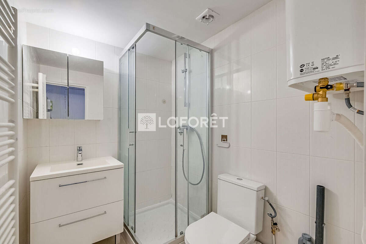 Appartement à PARIS-8E