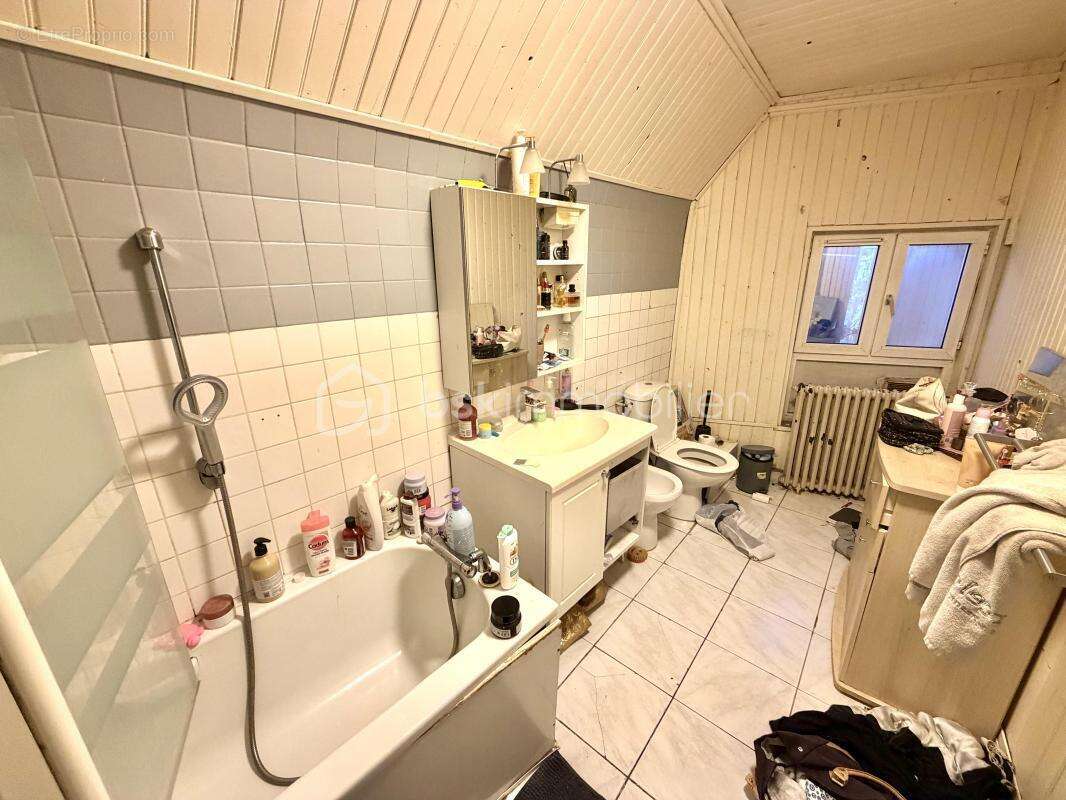 Maison à PETIT-COURONNE