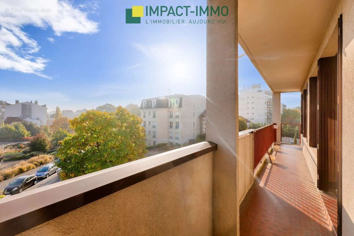 Appartement à BOIS-COLOMBES