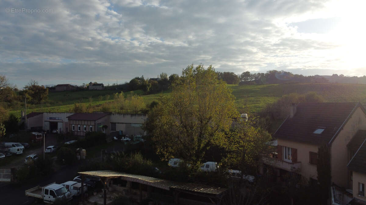 Appartement à AUZITS