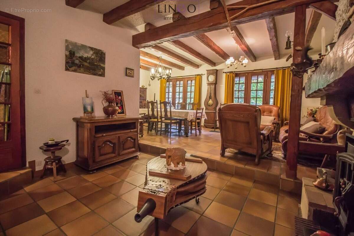 Maison à CHOISY-LE-ROI