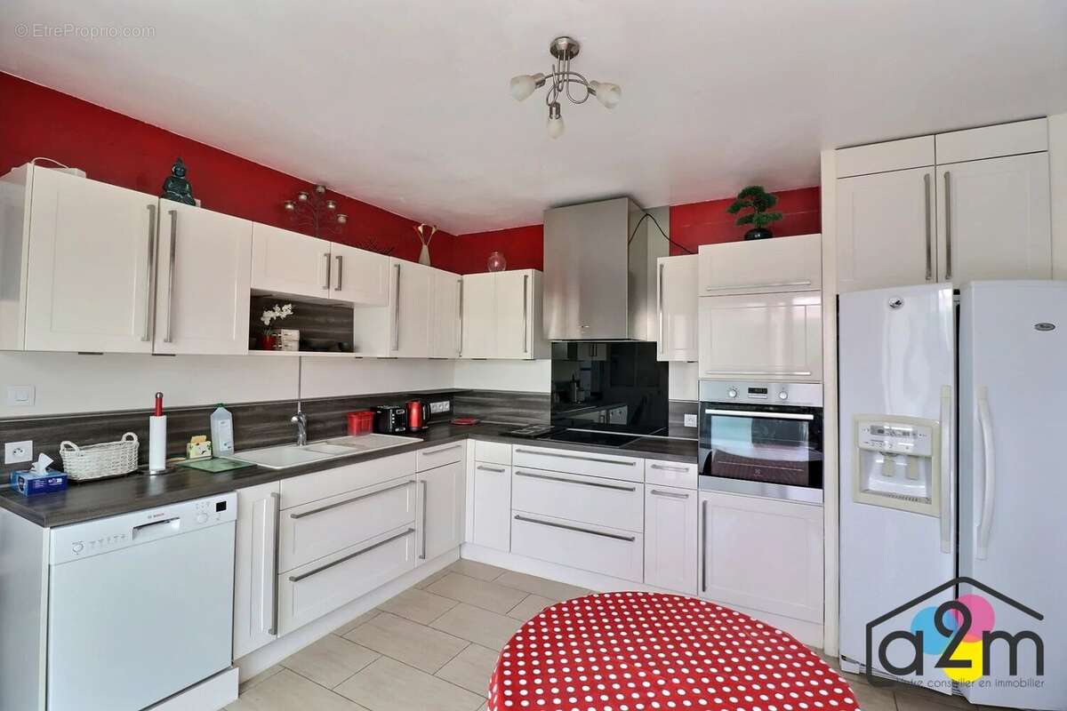 Maison à MONTATAIRE