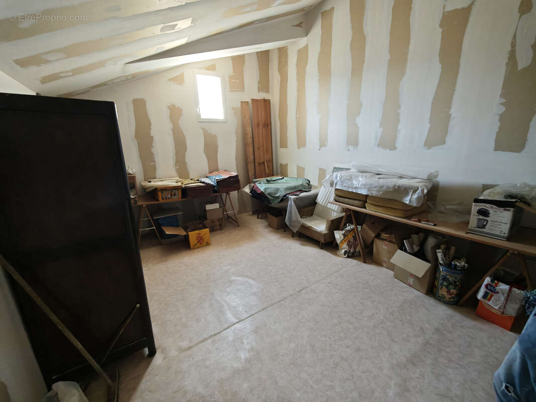 Maison de Village de type 4 avec garage et tropéziennes. - photo 4