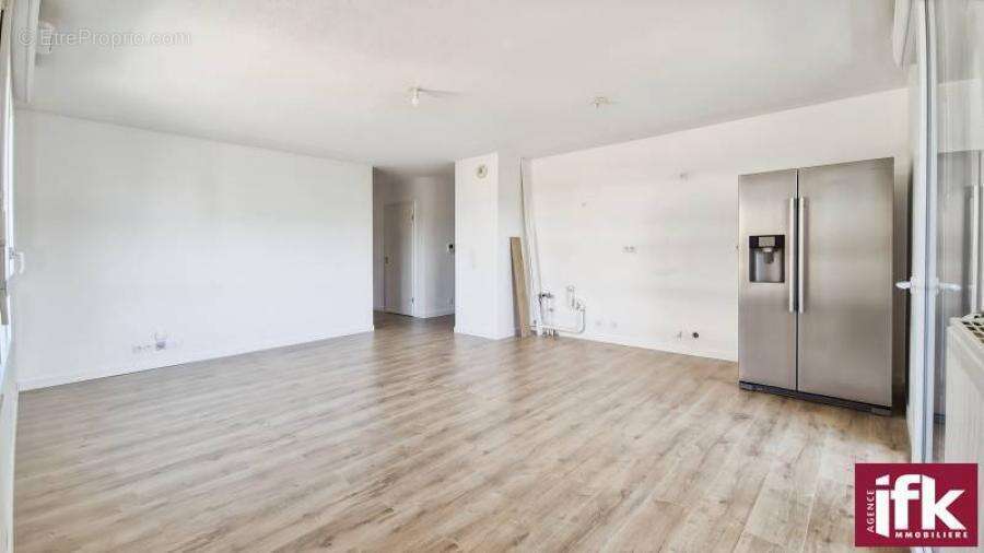 Colmar : Appartement 3 pièces avec balcon, ascenseur et deux parkings - photo 3