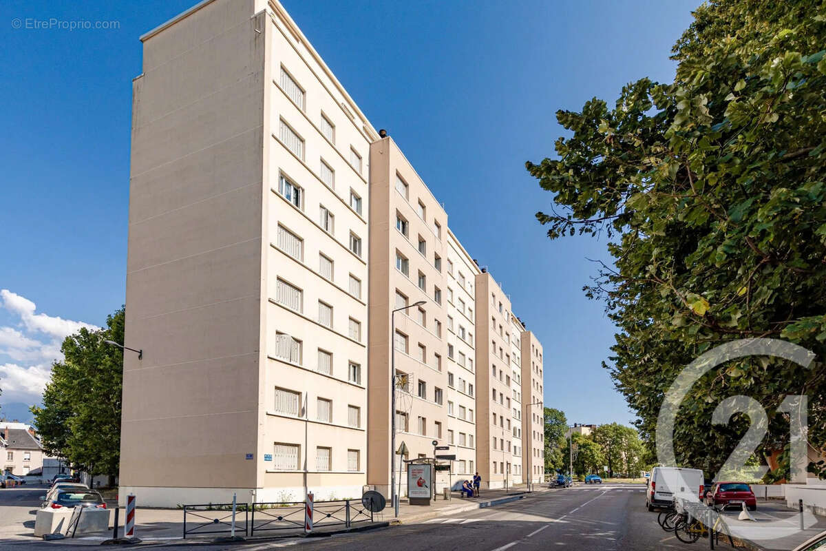 Appartement 54 m² à Grenoble  - photo 10