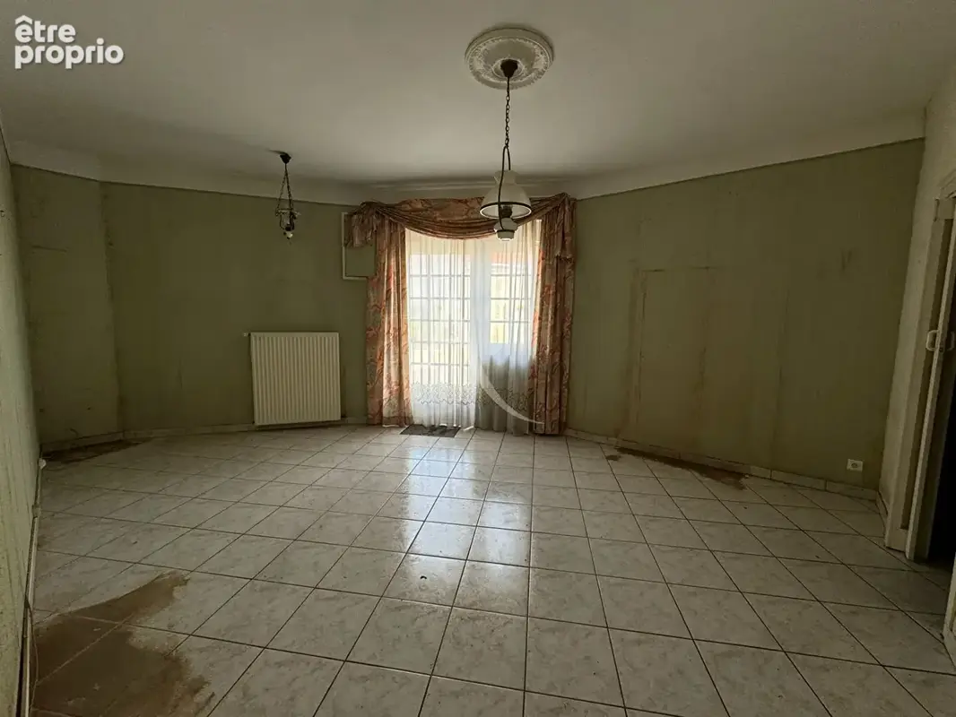Maison 12 pièces - Nalliers - 5 chambres - photo 7