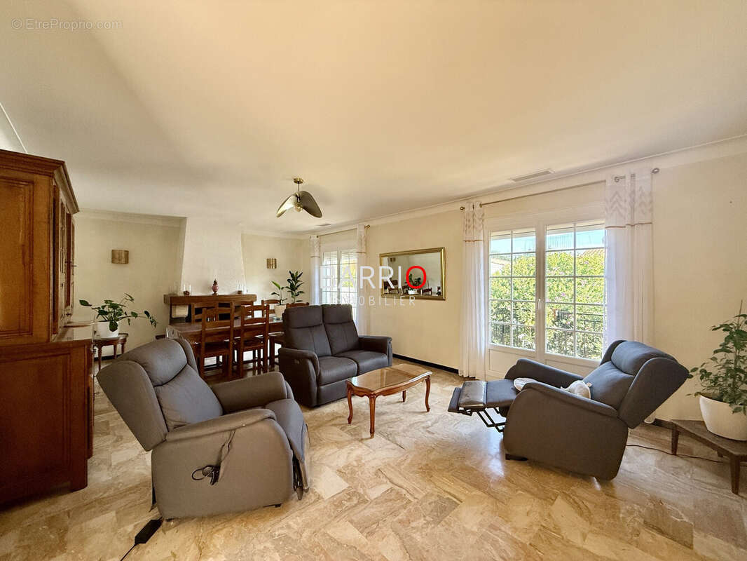 Maison à SAINT-CYPRIEN