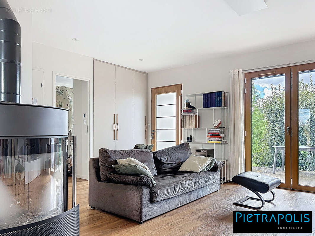 Maison 135 m² à Saint-Germain-Sur-L'arbresle  - photo 9