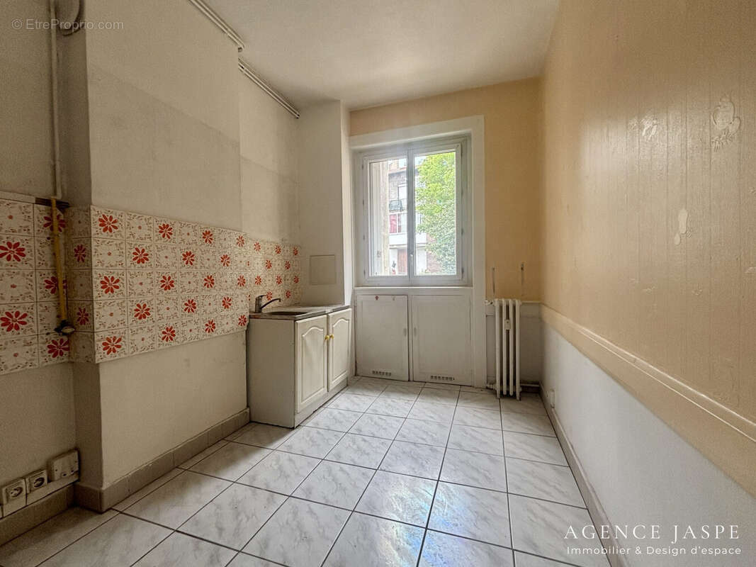 Appartement à SAINT-ETIENNE