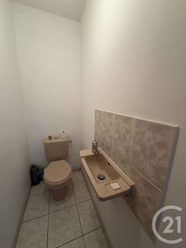 Maison 86 m² à Saint-Sulpice-De-Royan  - photo 8