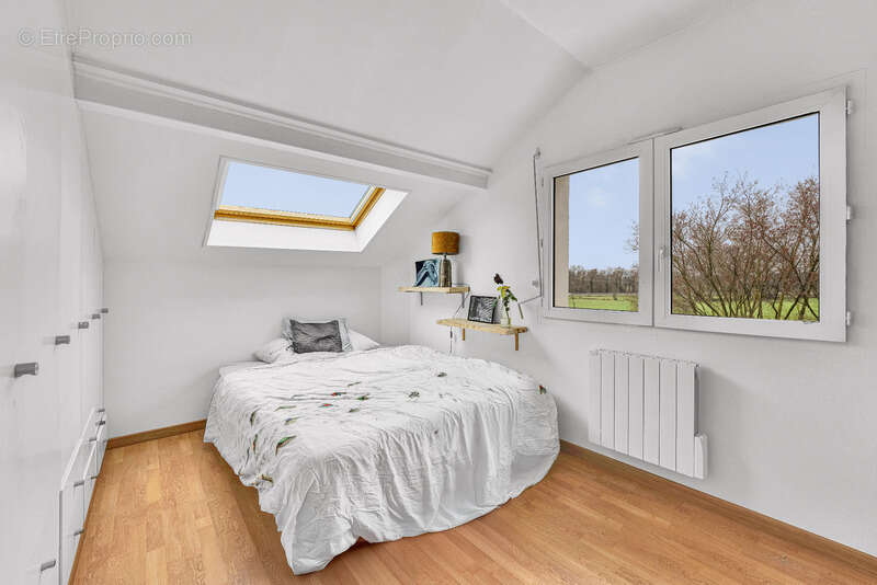 Maison à PREVESSIN-MOENS