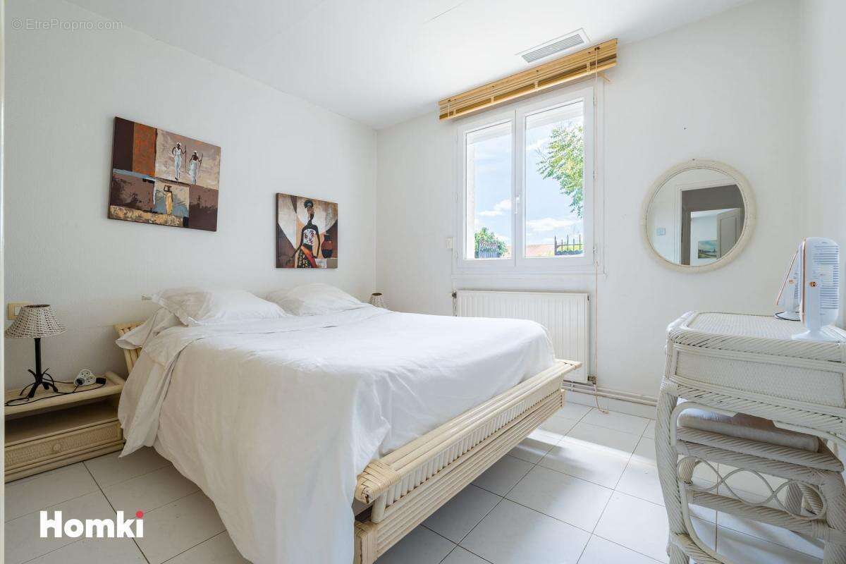 Maison/Villa T6 de 140 m2 à La Salvetat-Saint-Gilles 31880 - photo 17