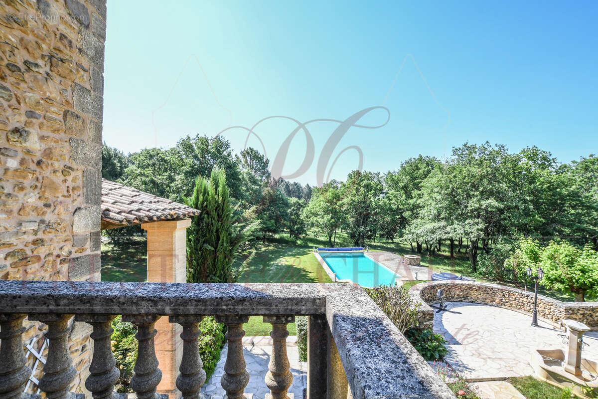 Maison à SAINTE-CECILE-LES-VIGNES