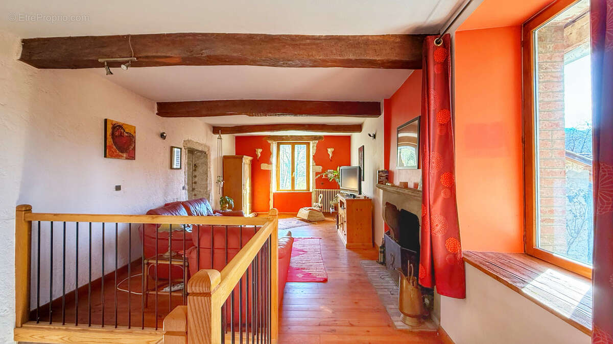 Maison à SAINT-AUPRE