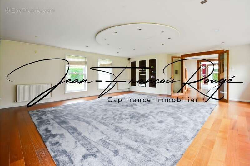 Maison à SAINT-GILLES