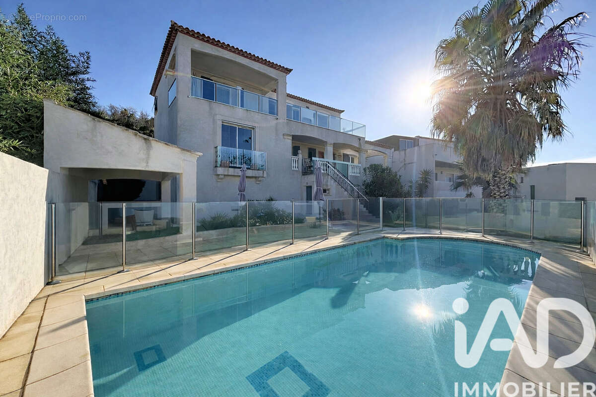 Photo 2 - Maison à CASTELNAU-DE-GUERS