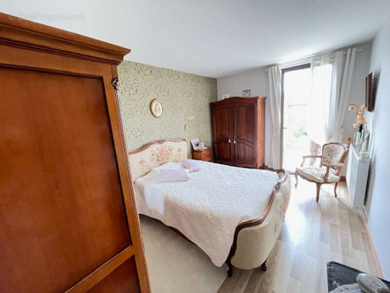 Maison à RUELLE-SUR-TOUVRE