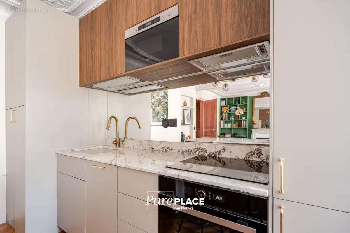 Appartement à PARIS-9E