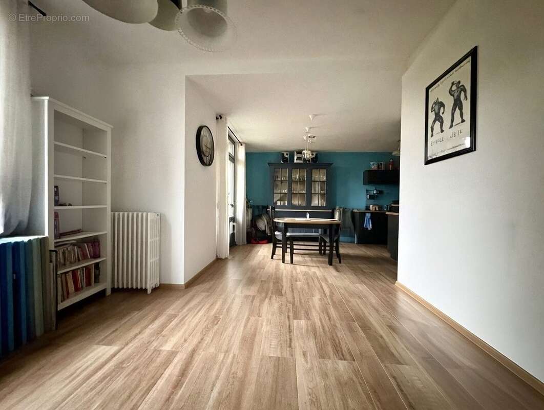 Maison à MONTREUIL-BELLAY