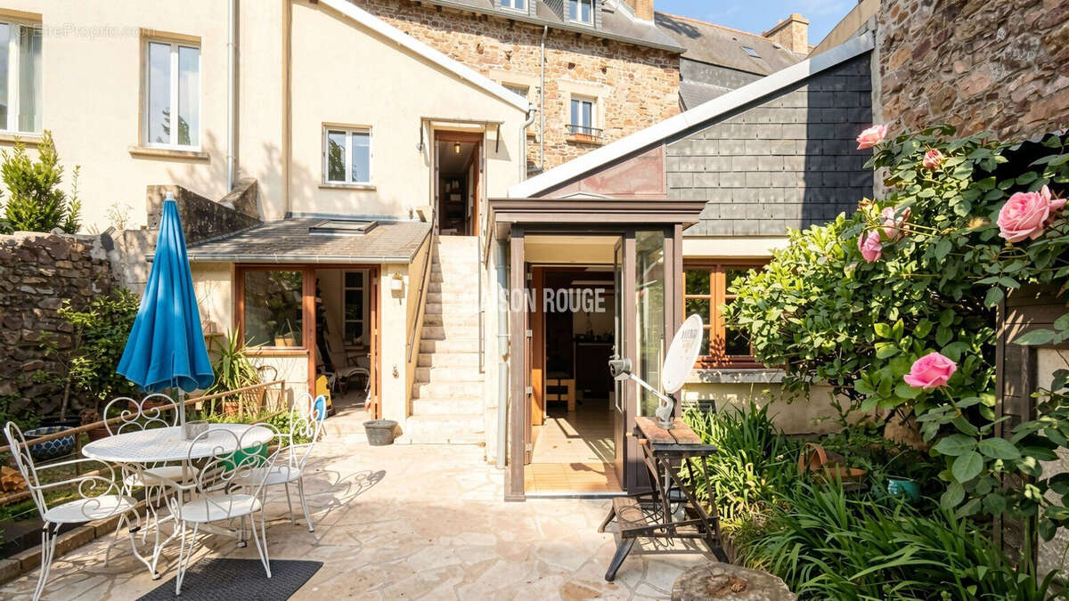 Maison à PONTRIEUX