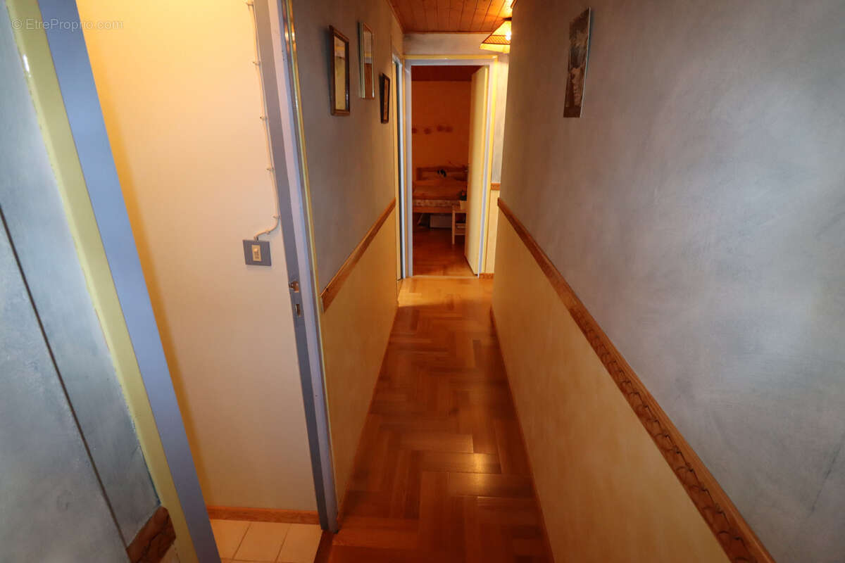 Appartement 3 chambres  au cœur des remparts - photo 7