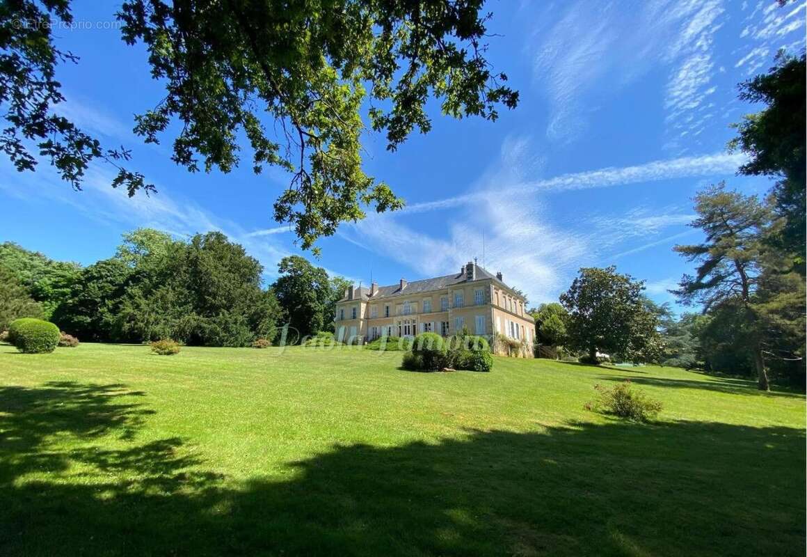 Photo 2 - Autre à POITIERS