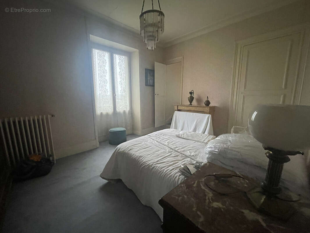 Maison à COULOMMIERS