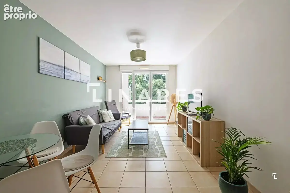 Appartement à MARSEILLE-9E