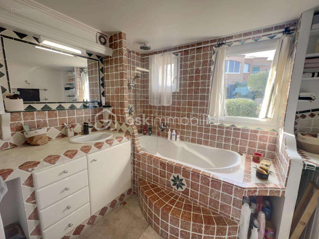 Appartement à FREJUS