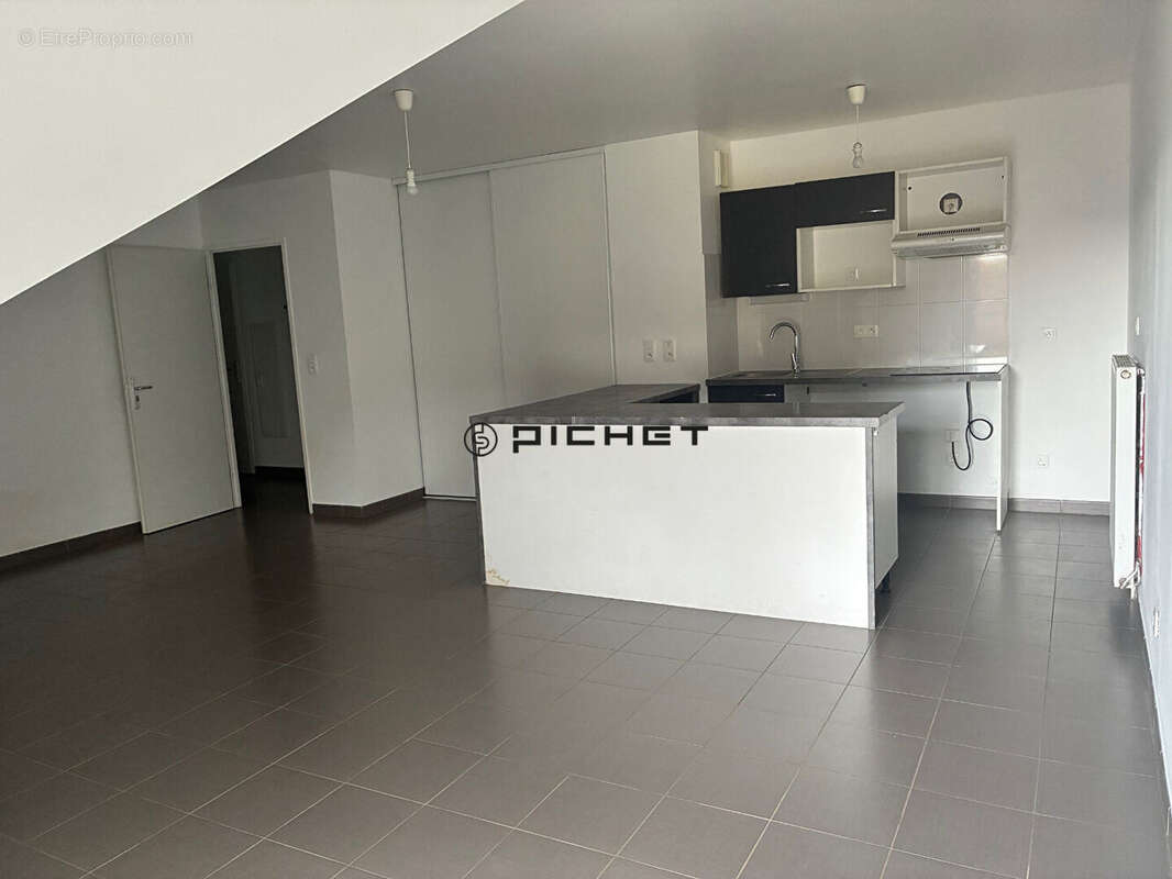 Appartement à DOURDAN